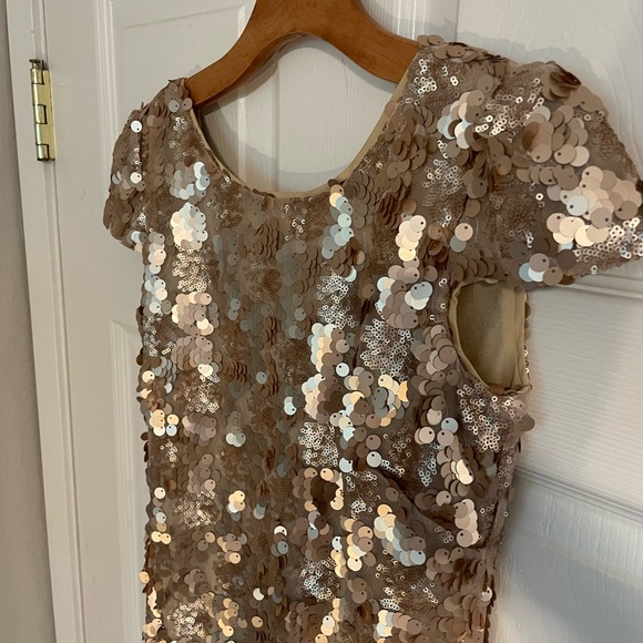 Dress the Population BROOKE gold low back sequin mini dress - Picture 8 of 9
